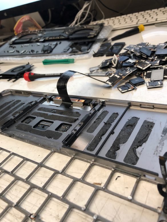 Reparation af MacBook tastatur